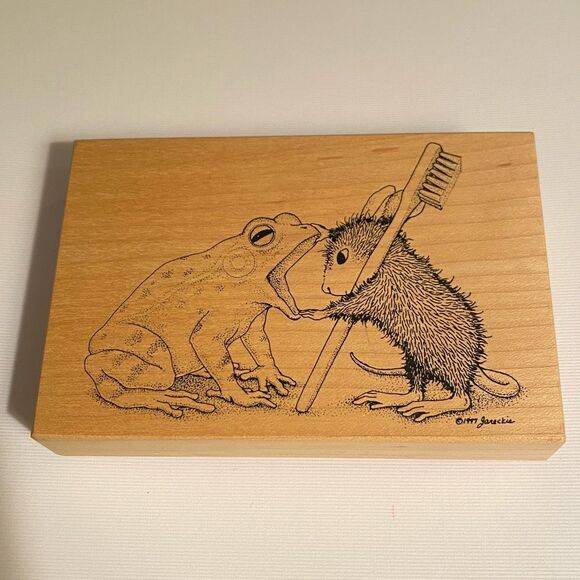 House Mouse Frog Flossing Stamp Rosa Rubber Stamp 1997 HM 216 - Picture 1 of 7